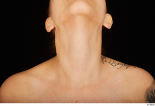 Jennifer Mendez neck nude 0001.jpg